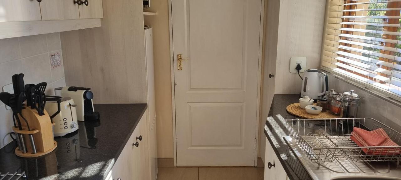 Somerzicht Guest House Somerset West Esterno foto